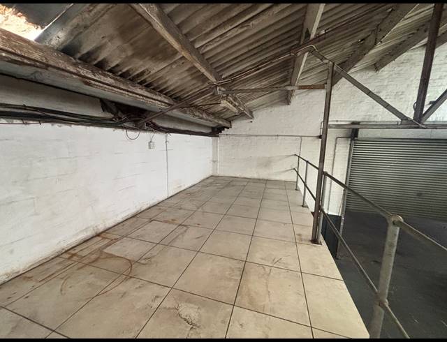 245M² WAREHOUSE TO LET IN EPPING INDUSTRIAL